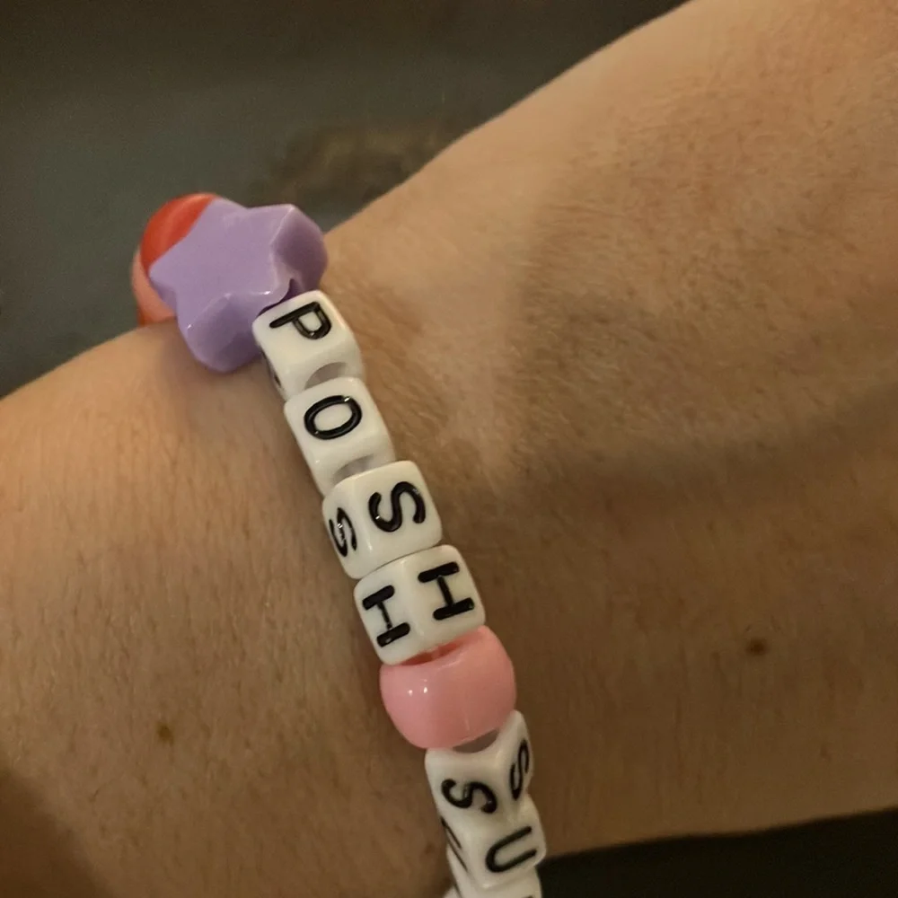 NEW Posh Theme Beaded Bracelet- Posh Superstar - Picture 3 of 7